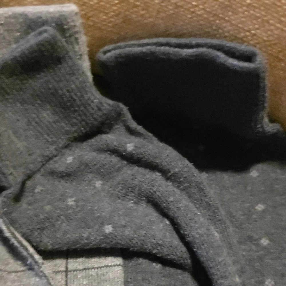 Men's Assorted Gray Socks Set - Picture 7 of 9